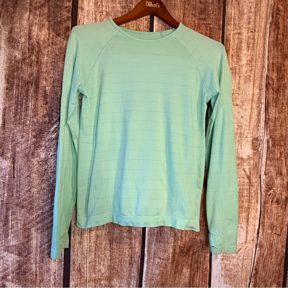 Athleta Mint Green Long Sleeve shirt